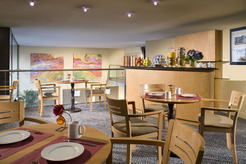 Citadines City Centre Lille Restaurant bilde